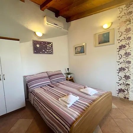 Apartment Silvi Medulin