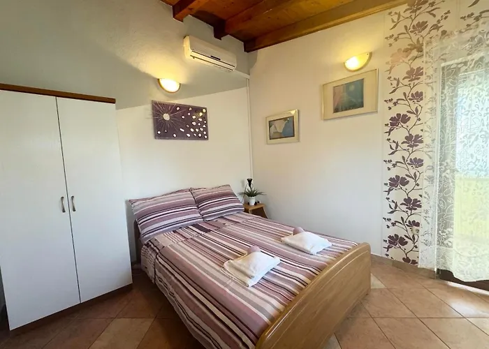 Apartment Silvi Medulin