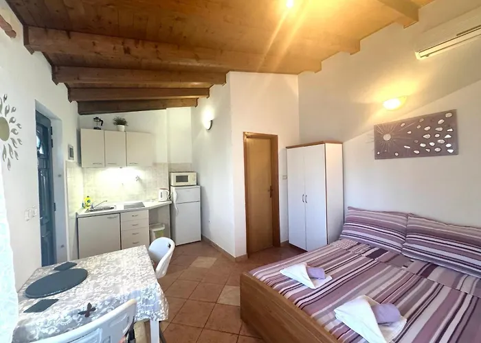 Apartment Silvi Medulin